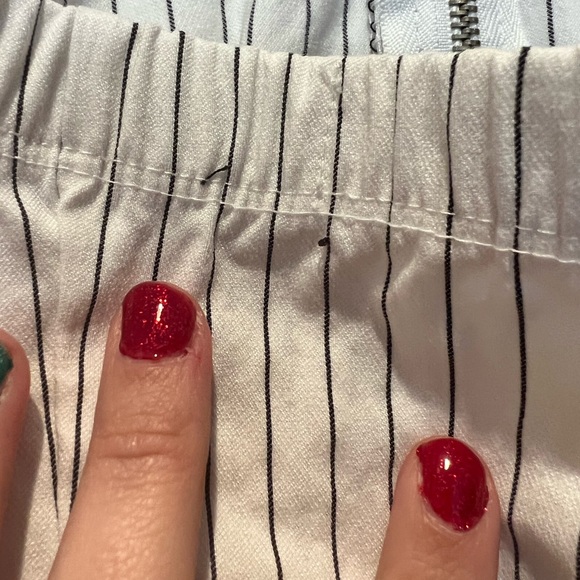 Sabora Black and White Woman’s Romper Size Medium - Picture 5 of 12